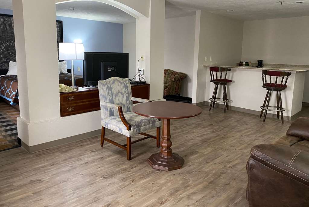 Super 8 by Wyndham Covington - photo 28