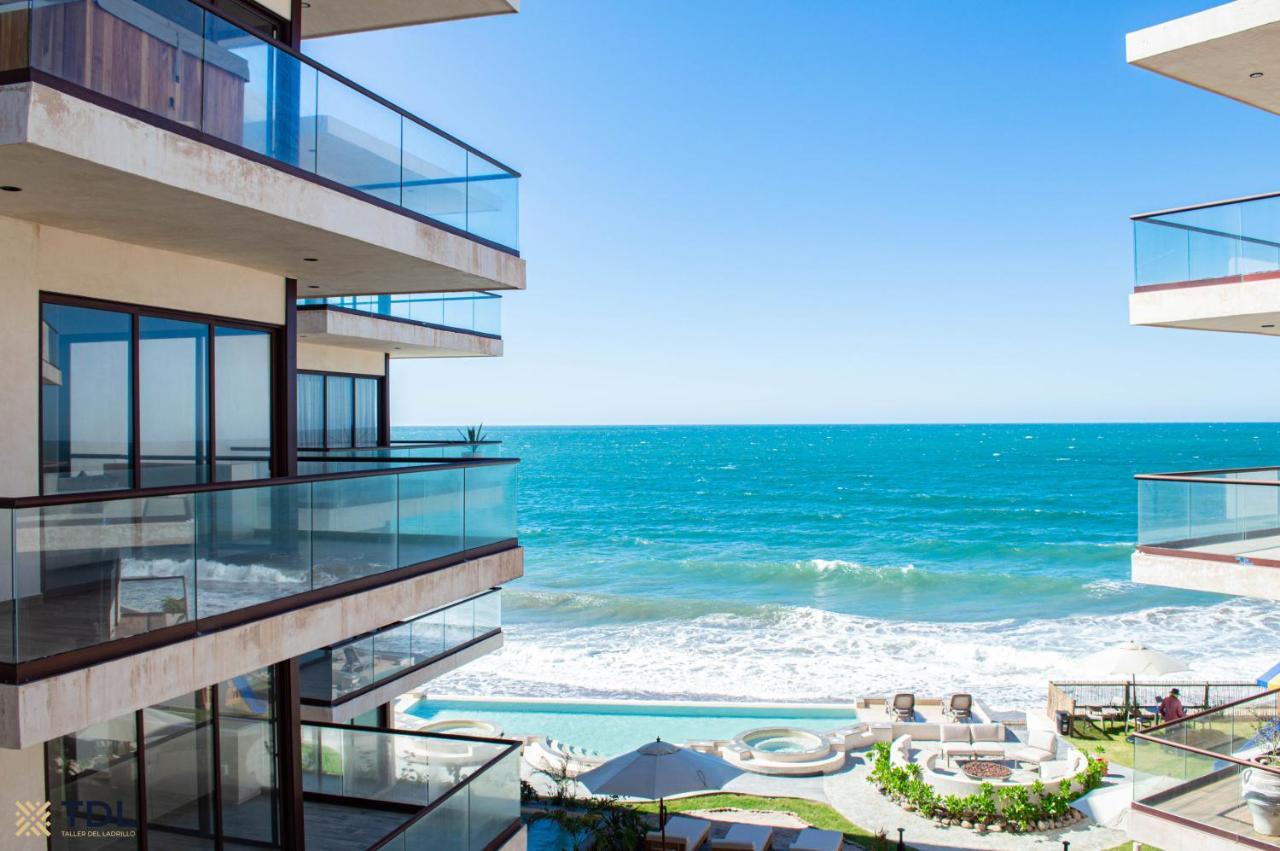 Hermoso Y Nuevo Dpto A Pie De Playa — Mazatlan