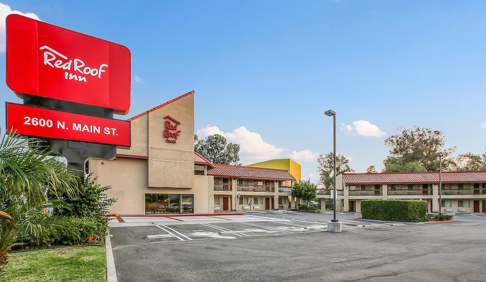 Red Roof Inn Santa Ana - photo 17
