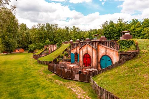 Bucka Lak - carbon neutral hotel in Unknown City