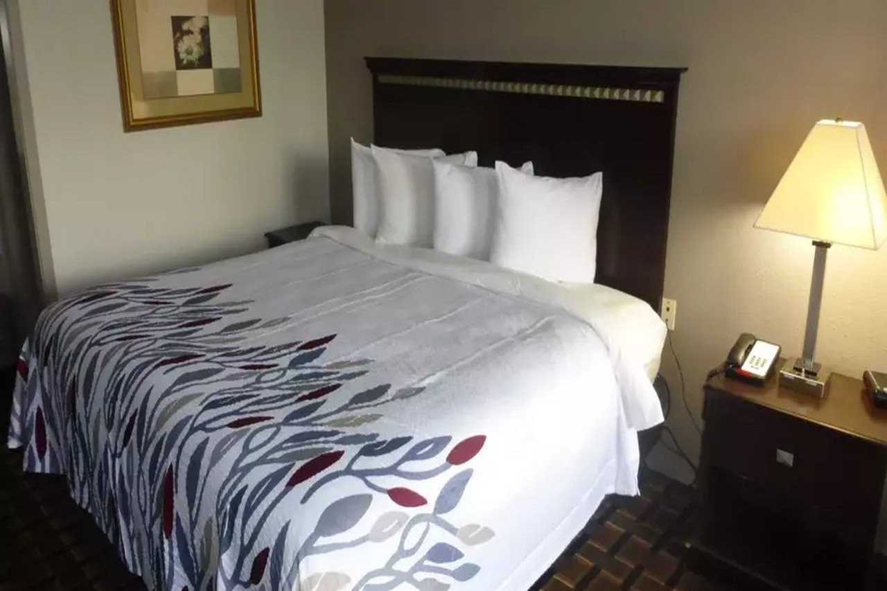 Red Roof Inn Evergreen - photo 7