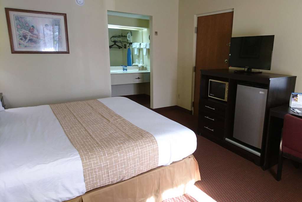 Travelodge by Wyndham Knoxville East - photo 22