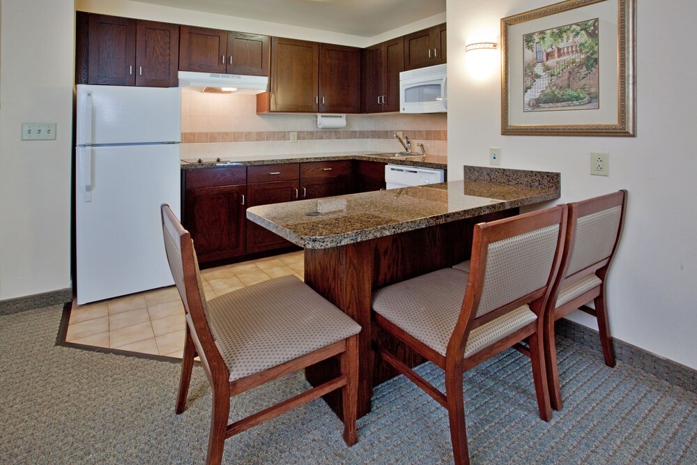 Staybridge Suites Chesapeake by IHG - photo 13
