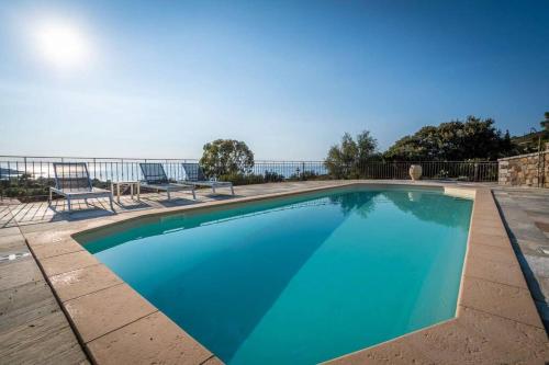 Duplex Vue Mer Ile Rousse - last minute hotel in Unknown City