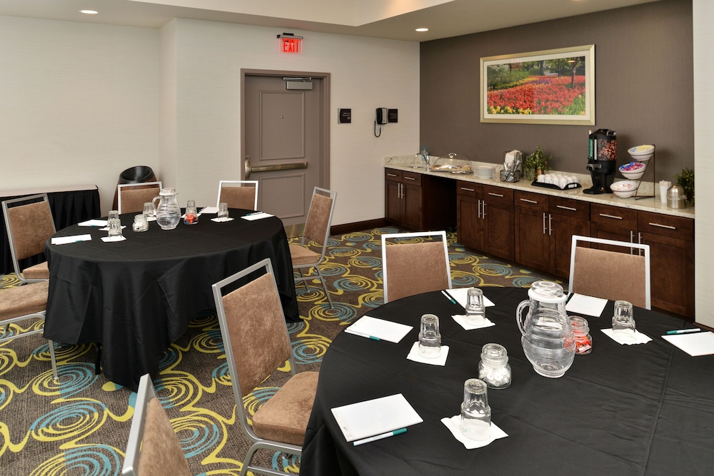 Homewood Suites By Hilton Cincinnati Mason - photo 51