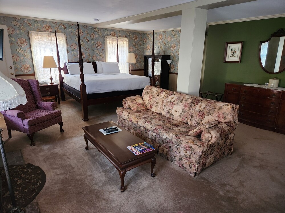 Arlington Inn - photo 35