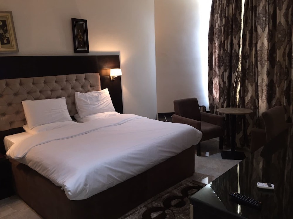 La Diva Hotels Deluxe — Asaba — photo 4