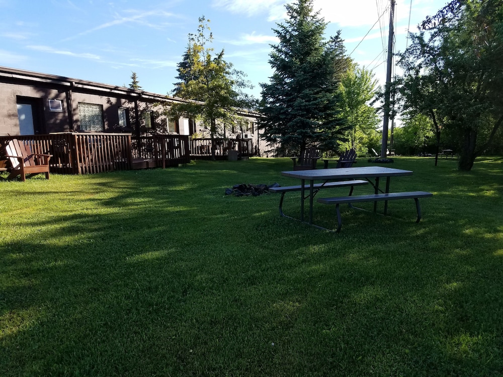 The Willard Munger Inn - photo 62