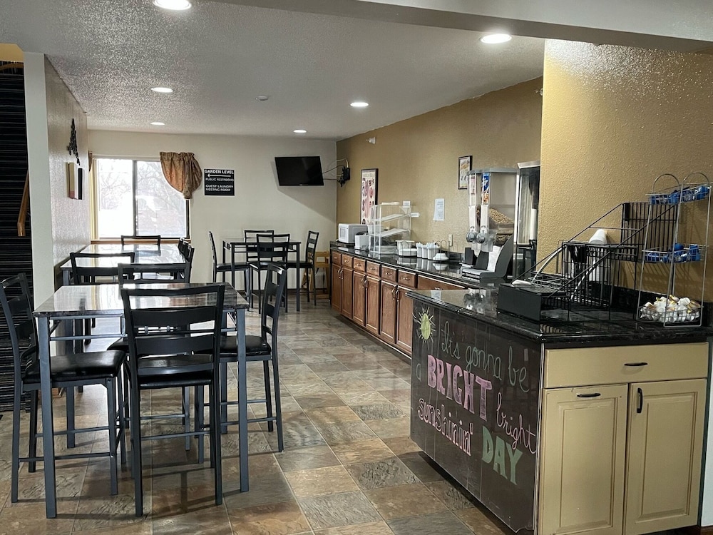 Oyo West Point Inn - photo 25