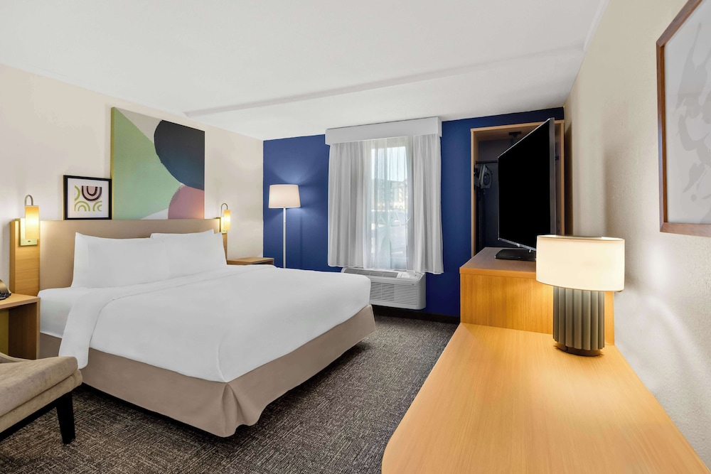Spark by Hilton Daleville Roanoke North - photo 11