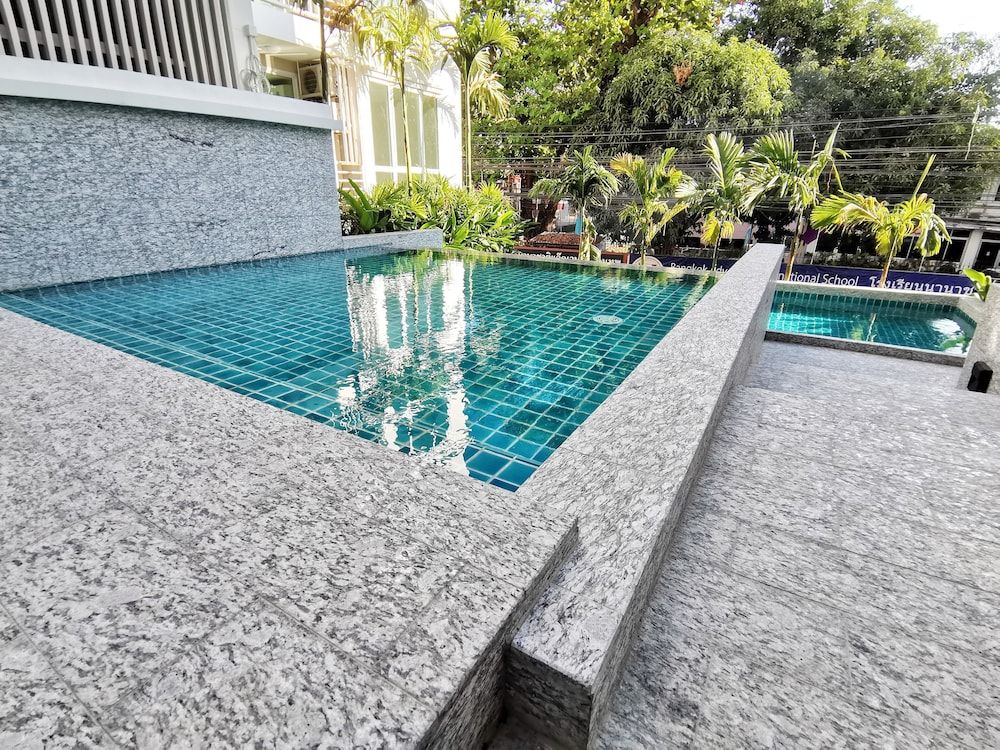 Ekkamai Apartment