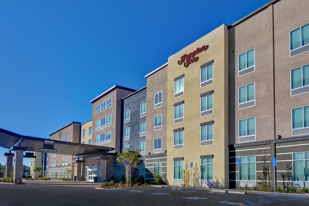 Hampton Inn Chula Vista Eastlake - photo 40