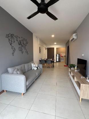 Near Airport K Avenue Family Room — 4-Star Luxury Hotel in Donggongon, Malaysia