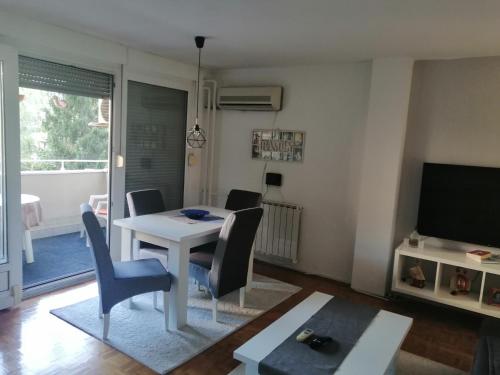 Homeb&E — 4-Star Luxury Hotel in Tuzla, Bosnia and Herzegovina