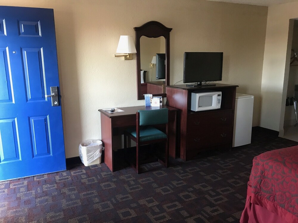 Days Inn Oklahoma City West - photo 6