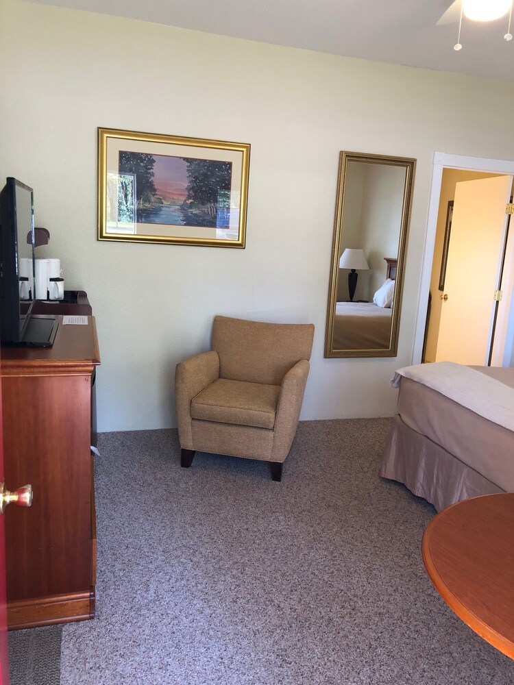 The Caden Hotel - photo 8