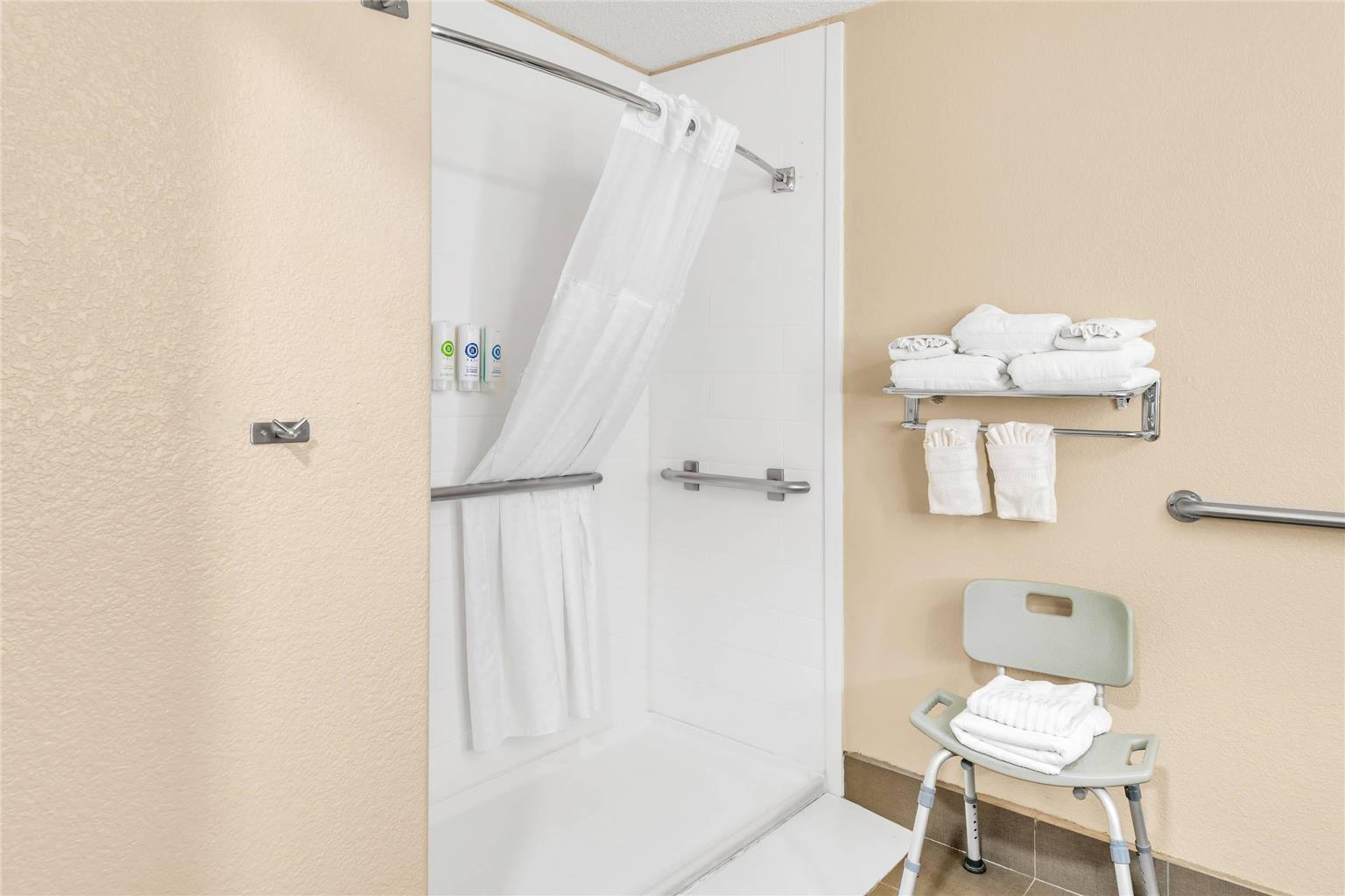 Comfort Suites Lakewood Denver - photo 10