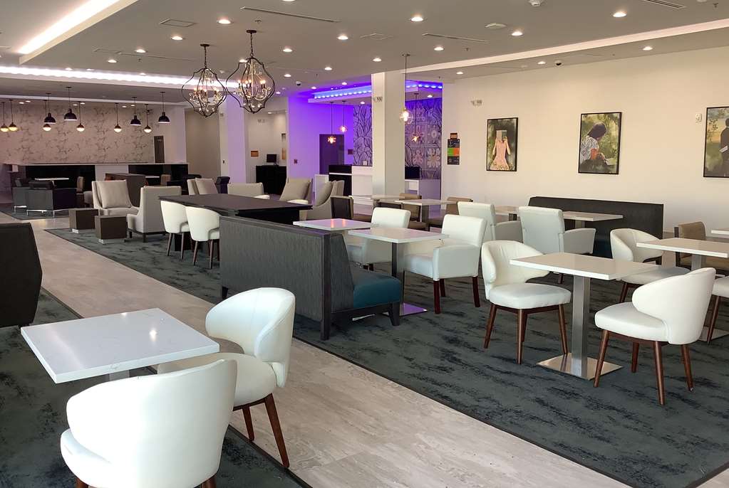 La Quinta Inn & Suites by Wyndham Corpus Christi Southeast - photo 20