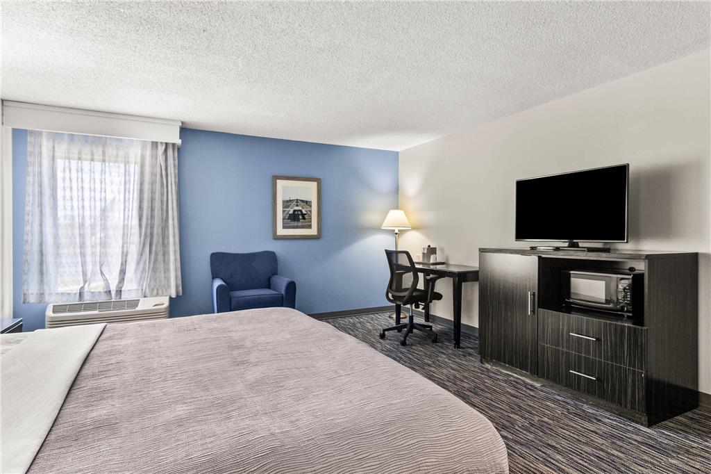 Quality Inn Jacksonville Orange Park near Naval Air Station - photo 33