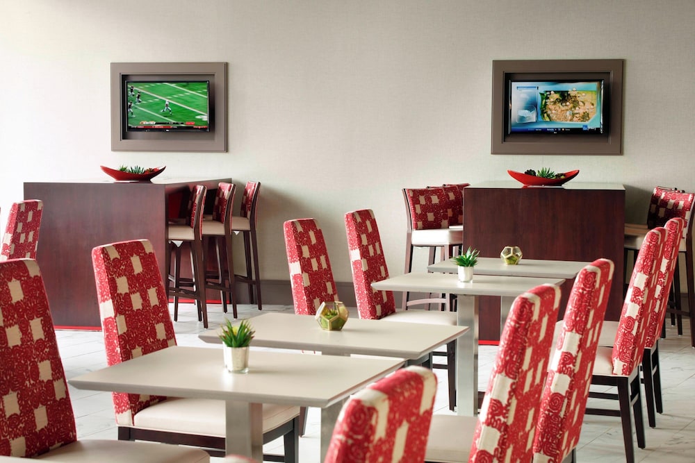 Residence Inn by Marriott Columbus OSU - photo 28