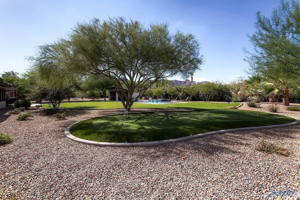 Bella Lincoln Estate Signature Vacation Rentals — 4-Star Luxury Hotel in Paradise Valley, United States