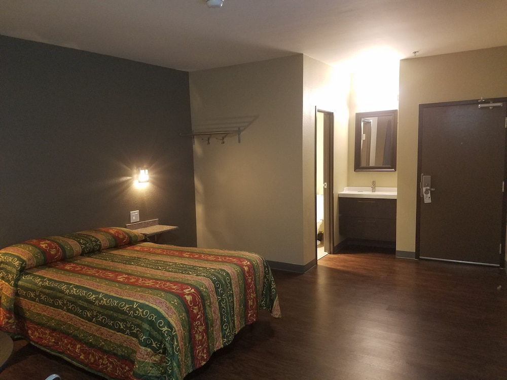 Travel Time Motel - photo 27