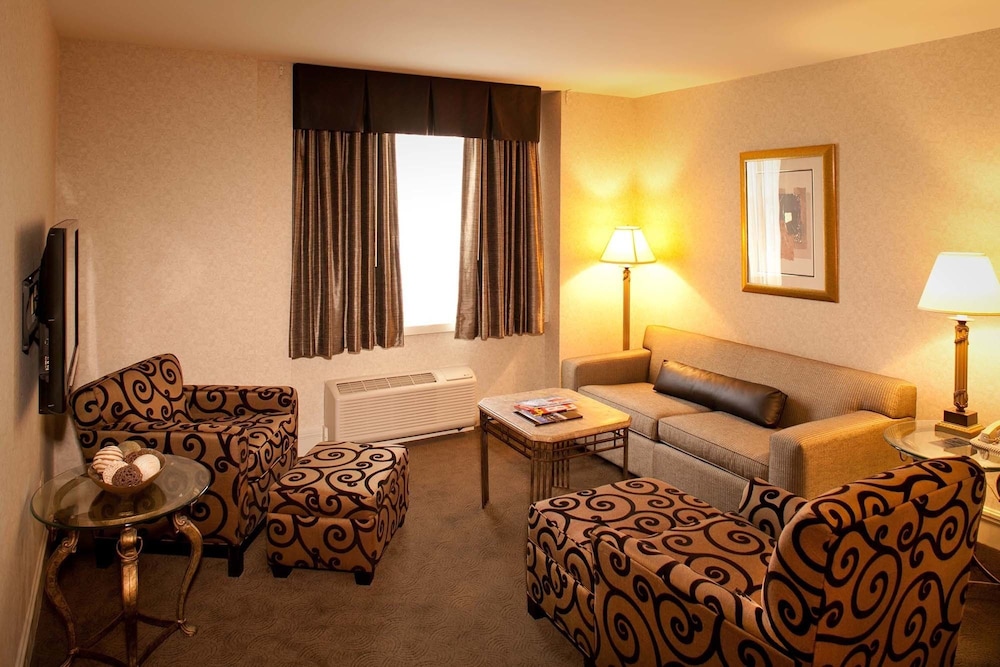 Hilton Cincinnati Netherland Plaza - photo 26