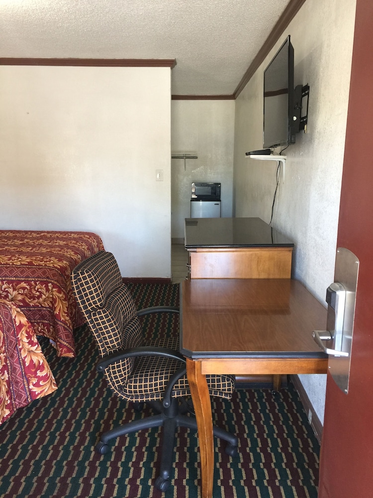 Buckboard Motel - photo 16
