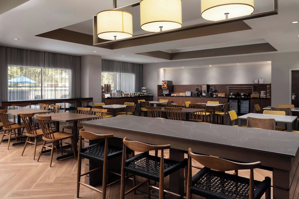 Fairfield Inn By Marriott Orlando Airport - photo 29