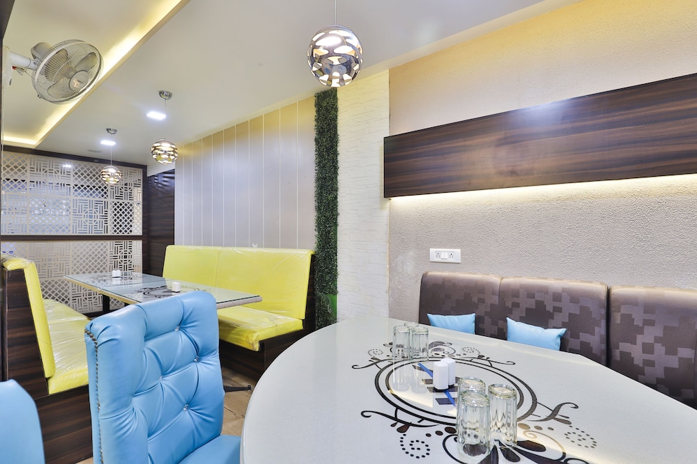 Oyo 27633 Hotel Dan — Vapi — photo 5