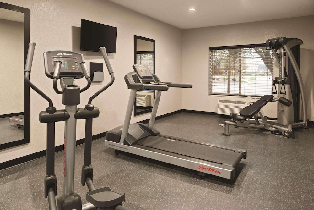 Country Inn & Suites by Radisson Indianapolis South IN - photo 19