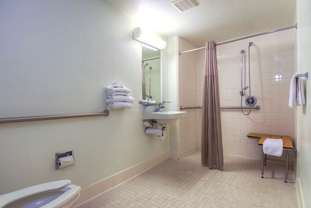 Motel 6 Palm Springs CA Downtown - photo 19