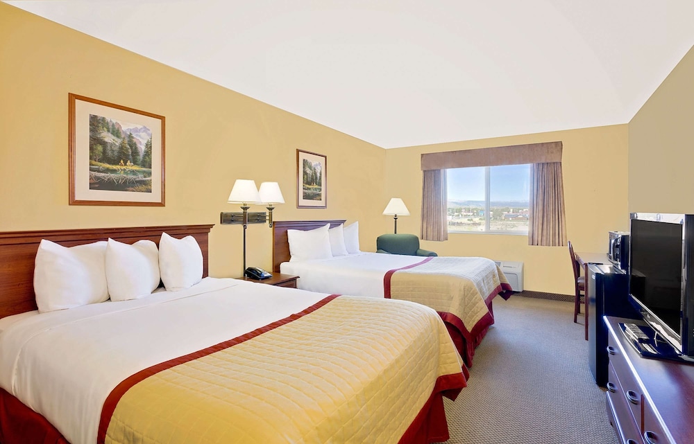Baymont by Wyndham Pinedale - photo 13