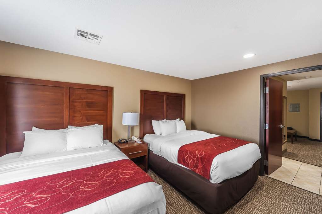 Comfort Suites Yukon SW Oklahoma City - photo 19