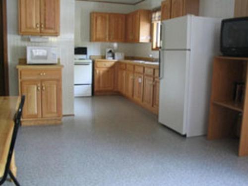 Riverside Resort - photo 15