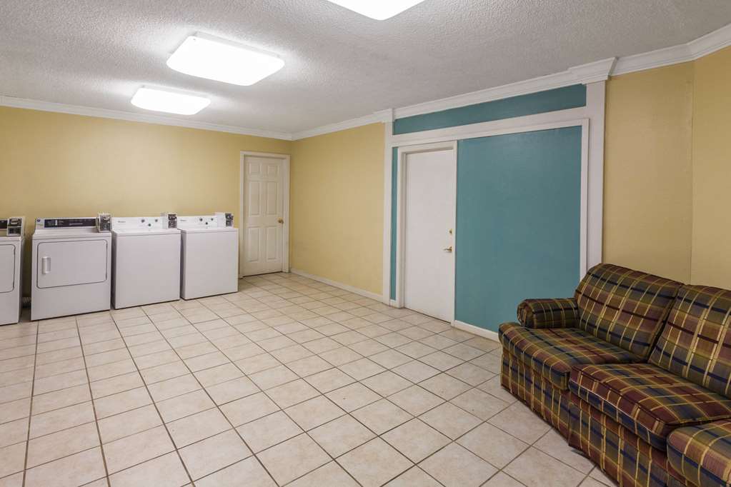 Days Inn by Wyndham Natchitoches - photo 23