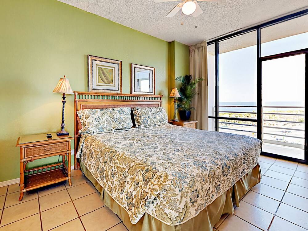 Sunchase Iv Resort - photo 6