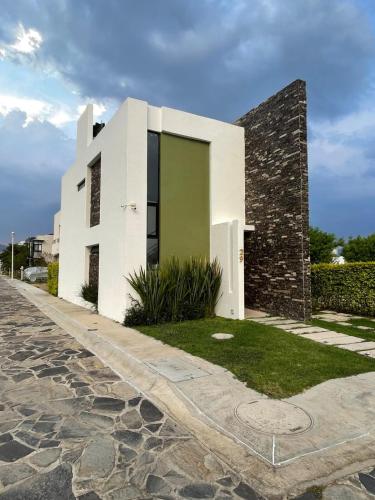 Casa de Campo Lake Shore Jocotepec — 4-Star Luxury Hotel in San Cristobal Zapotitlan, Mexico