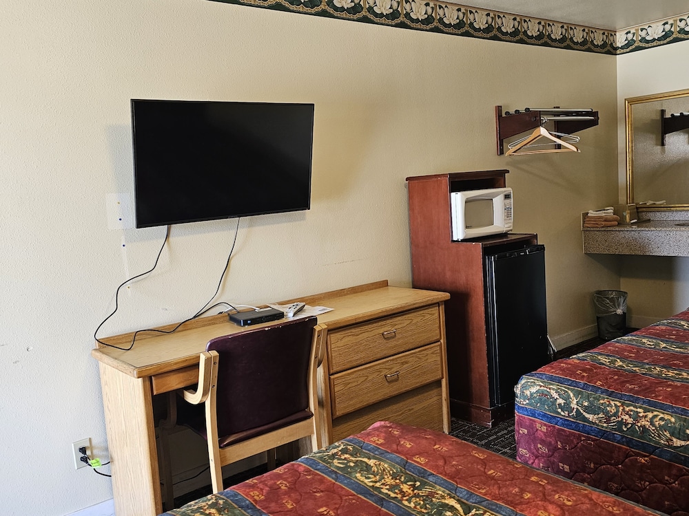 Cle Elum Travelers Inn - photo 8
