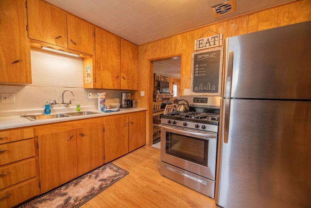 Bear Slope View Cabin Beautiful home located just south of Bear Mountain ski resort - photo 10