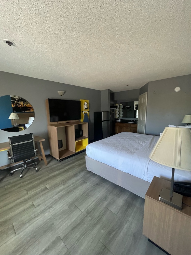 Baymont by Wyndham Dublin - photo 11