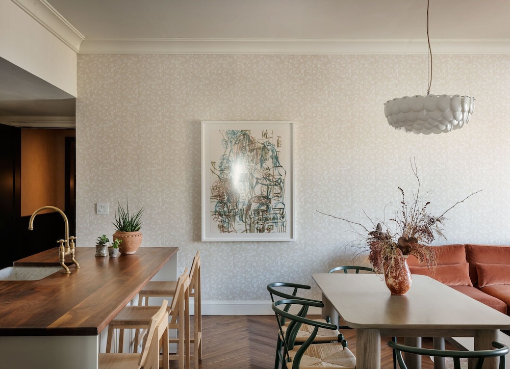 The Pinch Hotel - photo 33