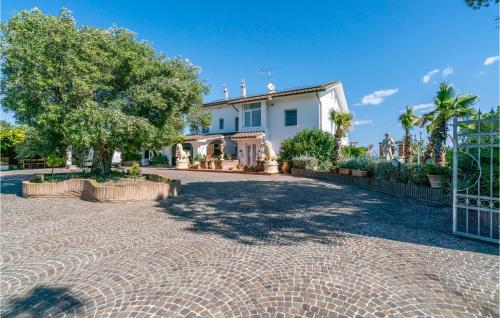 La Dolce Vita — San Costanzo — photo 2