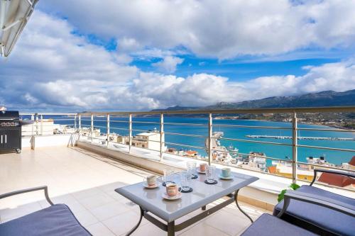 Sitia Panoramic Penthouse Close To Sandy Beach Private Parking — 4-Star Luxury Hotel in Sitia, Greece