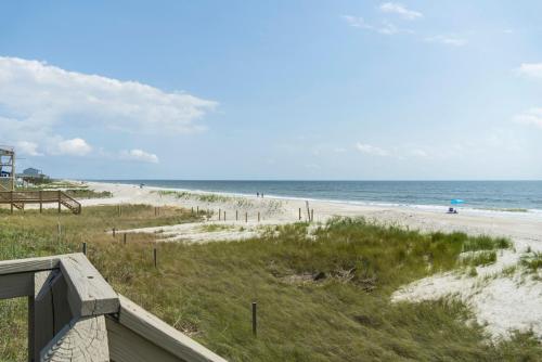 A Bella Vista by Oak Island Accommodations - photo 8