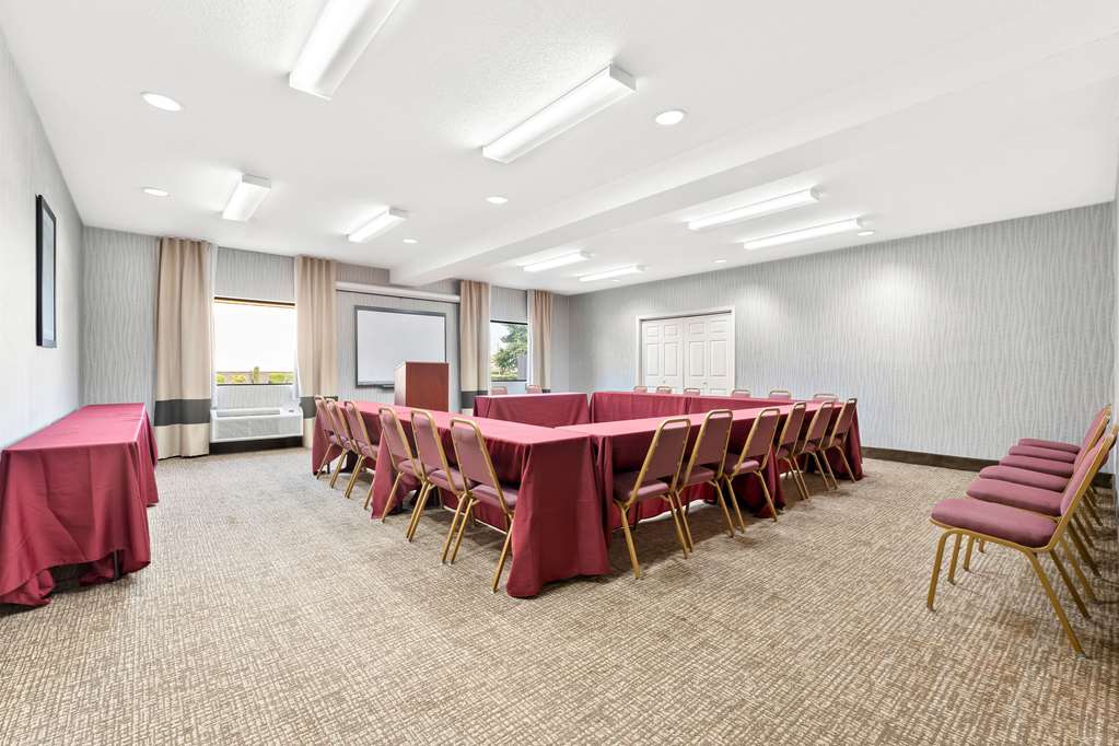 Comfort Suites near Robins Air Force Base - photo 28