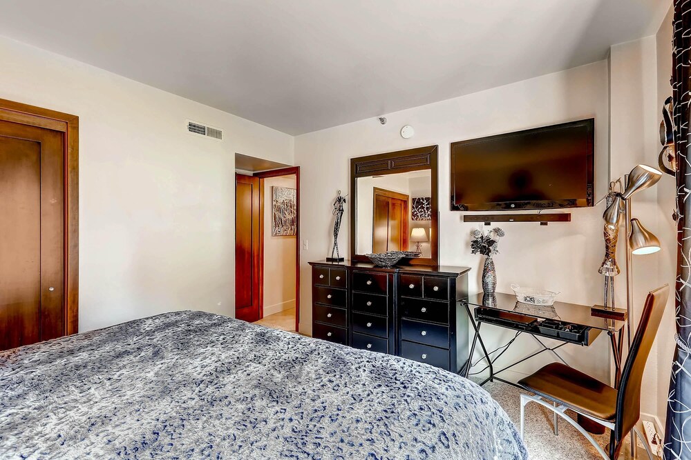 Park Station Condominium Hotel - photo 28