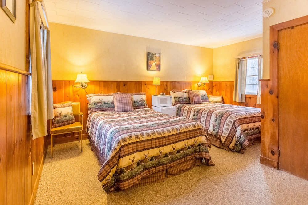 Adk Trail Inn - photo 14