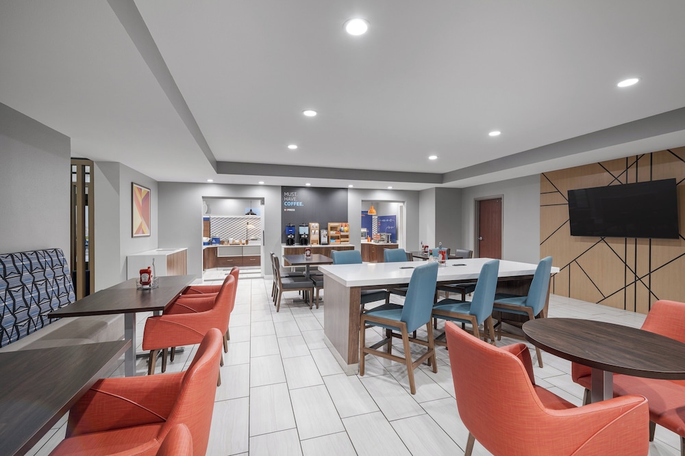 Holiday Inn Express Hotel & Suites San Dimas by IHG - photo 60