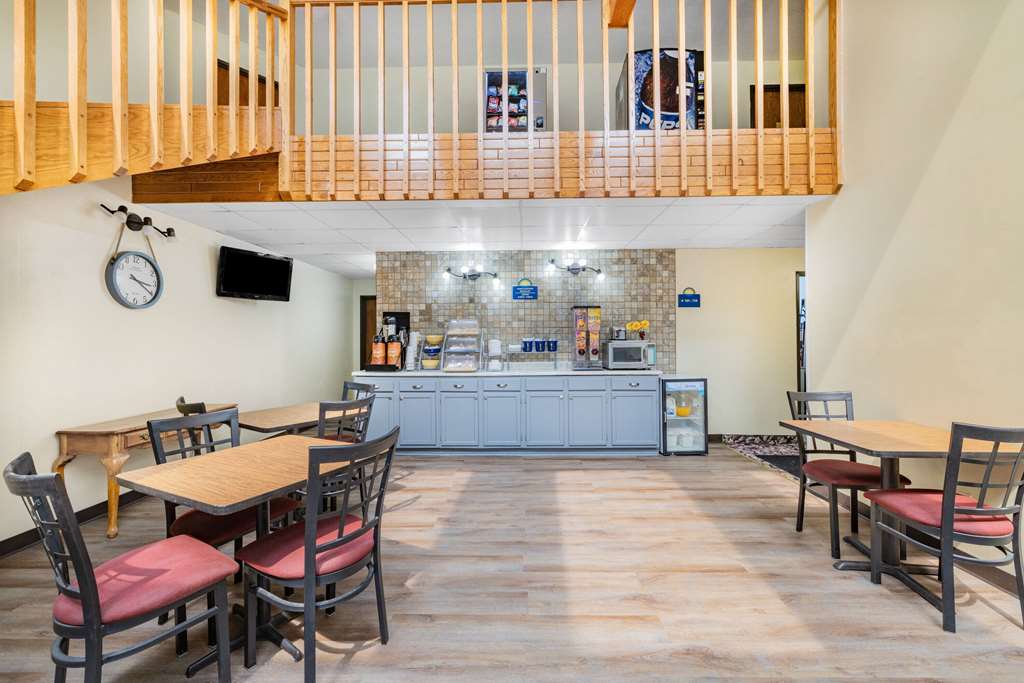 Days Inn by Wyndham Monticello - photo 16